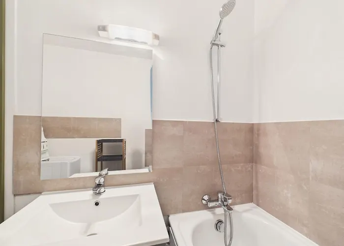 200m De La Plage, Terrasse, Pour 4