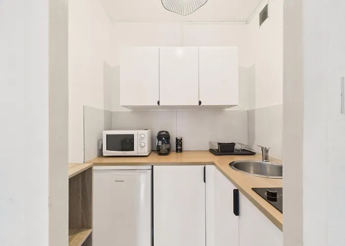 200m De La Plage, Terrasse, Pour 4