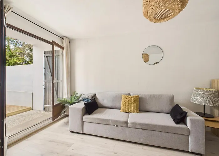 200m De La Plage, Terrasse, Pour 4